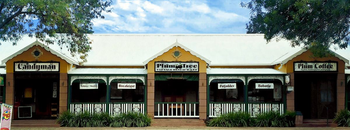 Plum Tree Parys Vintage Restaurant - Building