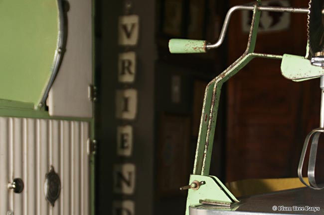 Plum Tree Parys Vintage Restaurant - Photo Gallery