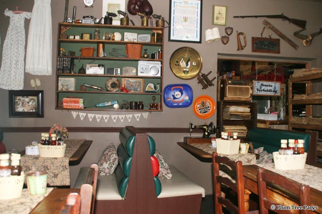 Plum Tree Parys Vintage Restaurant - Photo Gallery