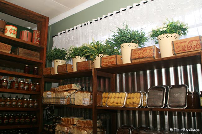 Plum Tree Parys Vintage Restaurant - Photo Gallery