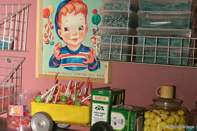 Plum Tree Parys Vintage Restaurant - Photo Gallery